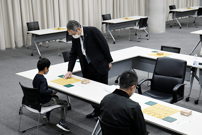 プロ棋士と対戦