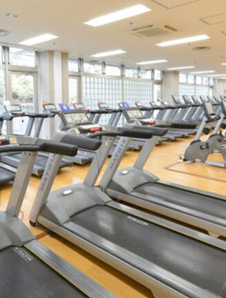トレーニングルーム＆プール無料開放